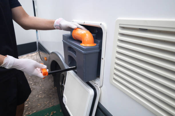 Portable bathroom rental in Jefferson City, MO